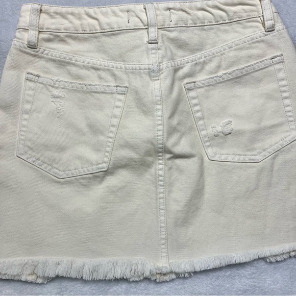 Free People Skirt Women Sz 28 Cream Denim Distressed Button Fly We The Free NWT - Picture 9 of 9